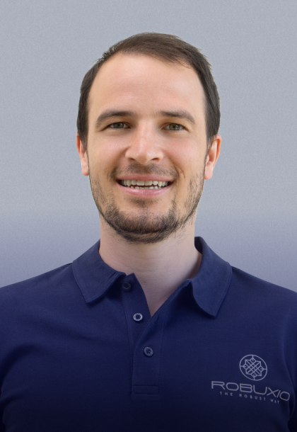 Dries Van den Broecke (COO)